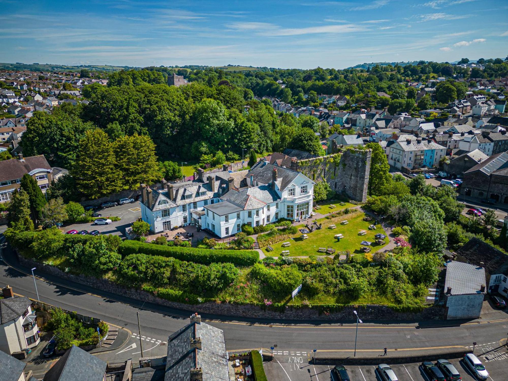The Castle Of Brecon Hotel, Brecon, Powys Exterior foto