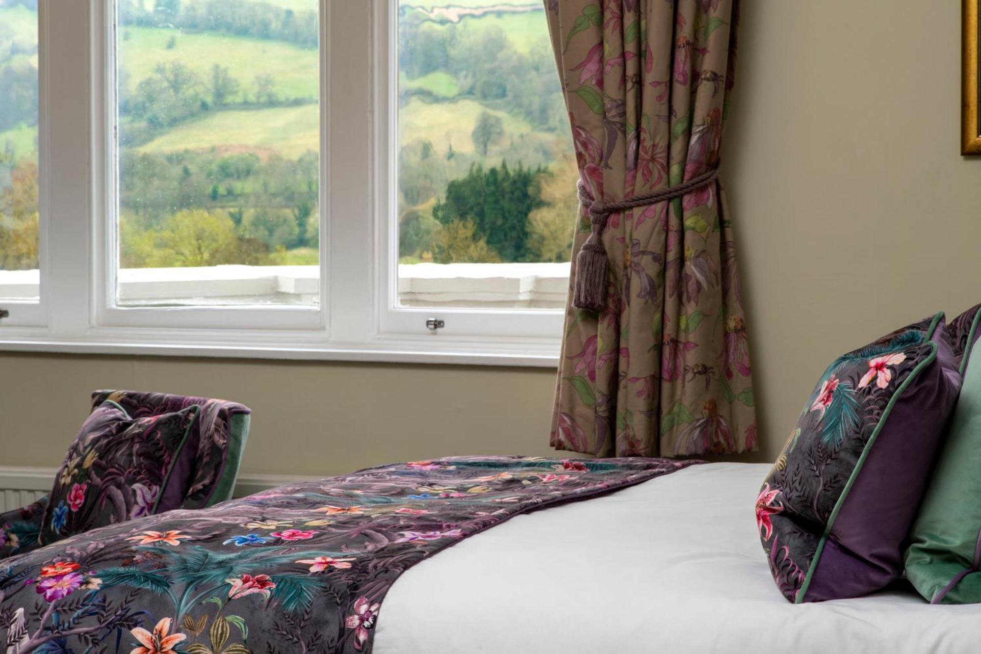The Castle Of Brecon Hotel, Brecon, Powys Exterior foto